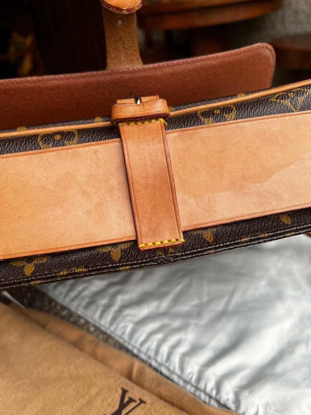 Authentic Louis Vuitton Vintage Cartouchière MM Monogram Crossbody - Picture 15 of 16
